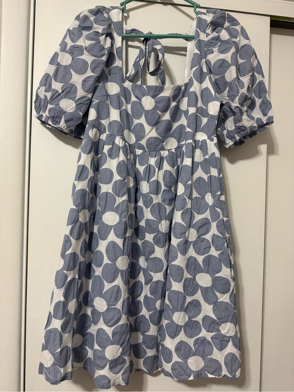 Altar’d State Floral Puff-Sleeve Dress